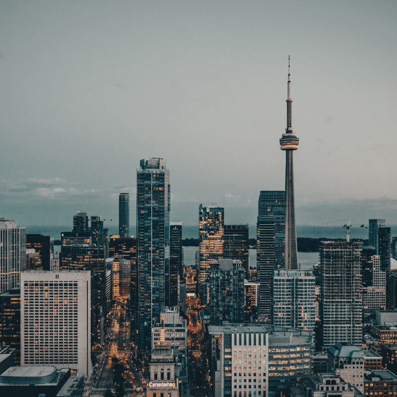 Toronto skyline with cn tower at dusk